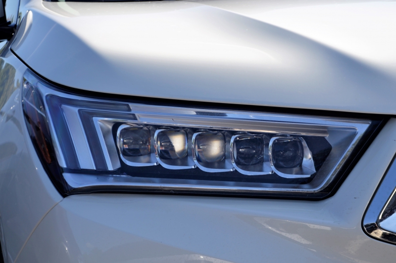 concession-auto-GRASSE-min_acura-headlamp-2834131